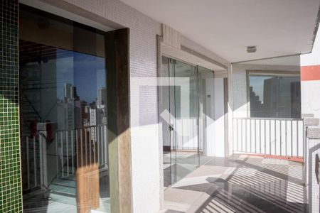 Apartamento para alugar com 282m², 3 quartos e 3 vagasVaranda da Sala