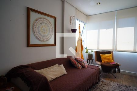 Sala de apartamento para alugar com 2 quartos, 58m² em Independência, Porto Alegre