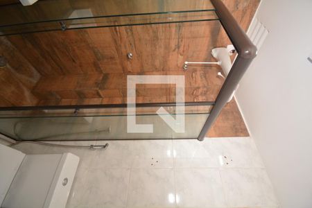 Casa à venda com 64m², 2 quartos e 2 vagasBanheiro Social do Segundo Piso