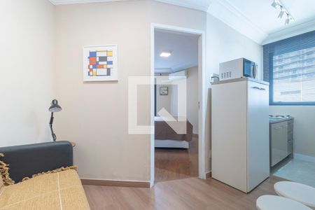 Sala de apartamento para alugar com 1 quarto, 36m² em Vila Nova Conceição, São Paulo
