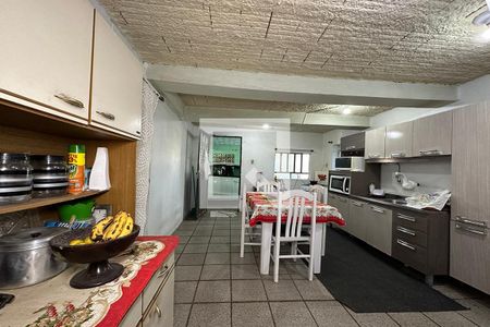 Casa à venda com 243m², 5 quartos e 2 vagasCozinha 2