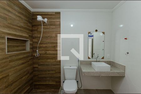Casa para alugar com 336m², 3 quartos e 2 vagasBanheiro Social