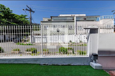 Casa para alugar com 336m², 3 quartos e 2 vagasSala