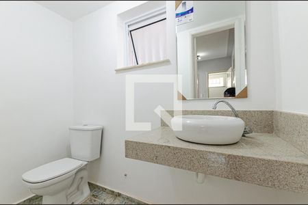 Casa para alugar com 336m², 3 quartos e 2 vagasLavabo