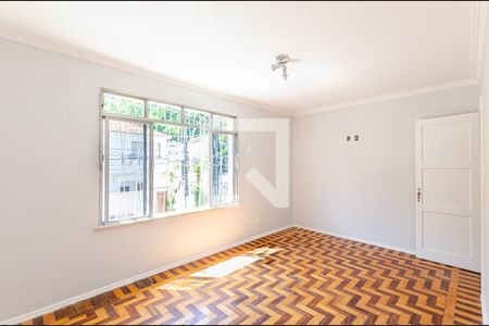 Casa para alugar com 336m², 3 quartos e 2 vagasSuite