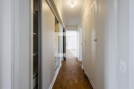 Corredor de apartamento para alugar com 3 quartos, 180m² em Paraíso, São Paulo