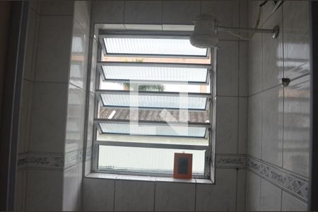 Banheiro de apartamento para alugar com 1 quarto, 20m² em Centro, São Vicente