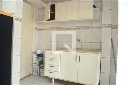 Cozinha de apartamento para alugar com 1 quarto, 20m² em Centro, São Vicente