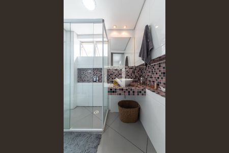 Apartamento à venda com 108m², 3 quartos e 1 vagaBanheiro da Suíte