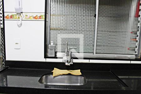Casa de condomínio para alugar com 60m², 2 quartos e 1 vagaCozinha