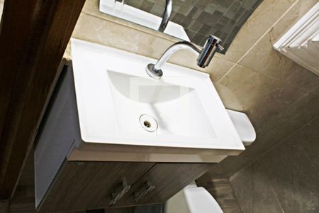 Lavabo de casa de condomínio para alugar com 2 quartos, 60m² em Vila Nova Curuca, São Paulo