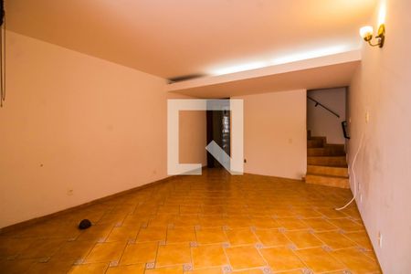 Sala de casa para alugar com 2 quartos, 250m² em Saúde, São Paulo
