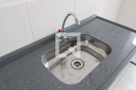 Cozinha de apartamento para alugar com 2 quartos, 38m² em Guaiaúna, São Paulo