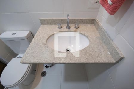 Apartamento para alugar com 67m², 2 quartos e 1 vagaBanheiro 2