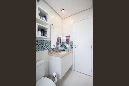 Apartamento para alugar com 67m², 2 quartos e 1 vagaBanheiro da Suíte