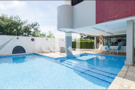 Apartamento à venda com 93m², 2 quartos e 2 vagasÁrea comum - Piscina