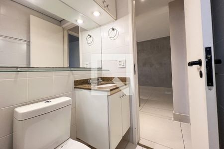 Apartamento à venda com 60m², 2 quartos e 2 vagasBanheiro Social