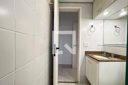 Apartamento à venda com 60m², 2 quartos e 2 vagasBanheiro do Quarto 2