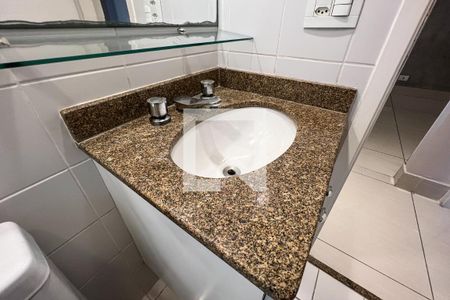 Apartamento à venda com 60m², 2 quartos e 2 vagasBanheiro Social