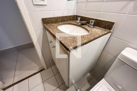 Apartamento à venda com 60m², 2 quartos e 2 vagasBanheiro do Quarto 2