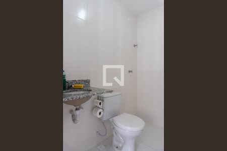 Banheiro da Suíte de apartamento para alugar com 1 quarto, 32m² em Samambaia Sul (samambaia), Brasília