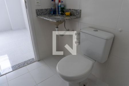 Banheiro da Suíte de apartamento para alugar com 1 quarto, 32m² em Samambaia Sul (samambaia), Brasília