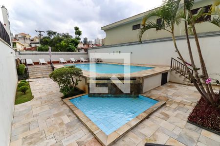 Apartamento à venda com 84m², 3 quartos e 2 vagas Apartamento à venda com 84m², 3 quartos e 2 vagasÁrea comum - Piscina