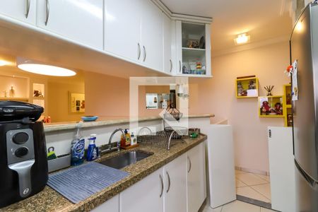 Apartamento à venda com 84m², 3 quartos e 2 vagas Apartamento à venda com 84m², 3 quartos e 2 vagasCozinha