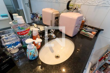 Apartamento à venda com 84m², 3 quartos e 2 vagas Apartamento à venda com 84m², 3 quartos e 2 vagasBanheiro da Suíte