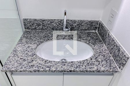 Apartamento para alugar com 38m², 2 quartos e sem vaga Apartamento para alugar com 38m², 2 quartos e sem vagaBanheiro