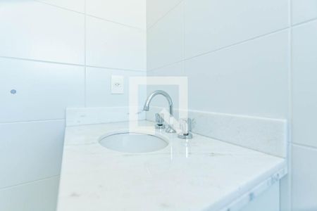 Banheiro de apartamento para alugar com 2 quartos, 67m² em Bom Jesus, Porto Alegre