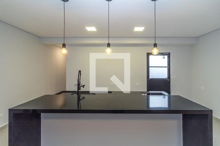 Casa à venda com 180m², 3 quartos e 2 vagas Casa à venda com 180m², 3 quartos e 2 vagasCozinha