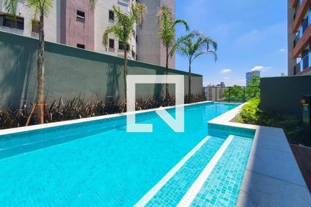 Studio para alugar com 25m², 1 quarto e sem vaga Studio para alugar com 25m², 1 quarto e sem vagaÁrea comum - Piscina