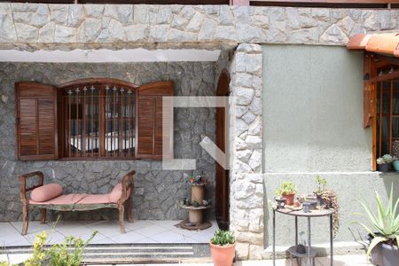 Casa à venda com 360m², 4 quartos e 2 vagasFachada