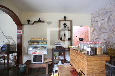 Casa à venda com 360m², 4 quartos e 2 vagasSala 1 andar