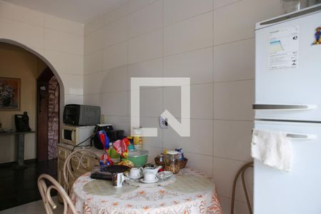 Casa à venda com 360m², 4 quartos e 2 vagasCozinha