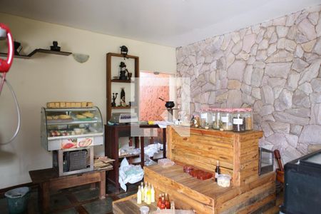 Casa à venda com 360m², 4 quartos e 2 vagasSala 1 andar