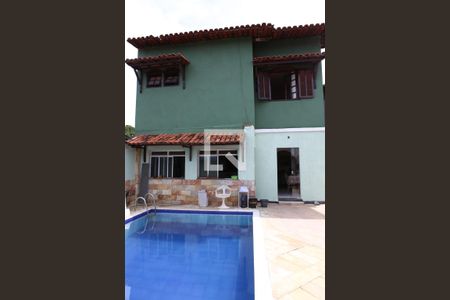 Casa à venda com 360m², 4 quartos e 2 vagasÁrea externa - Piscina