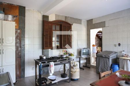 Casa à venda com 360m², 4 quartos e 2 vagasLavanderia 