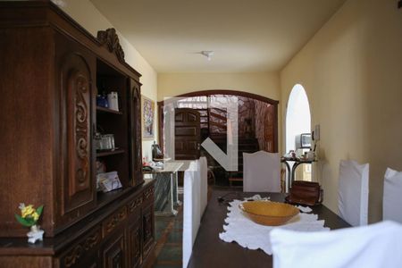 Casa à venda com 360m², 4 quartos e 2 vagasSala de Jantar