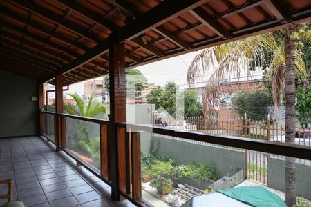 Varanda 2 andar de casa à venda com 4 quartos, 360m² em Guarani, Belo Horizonte