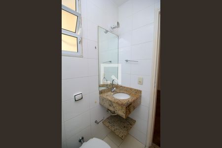 Banheiro de kitnet/studio para alugar com 1 quarto, 21m² em Flamengo, Rio de Janeiro