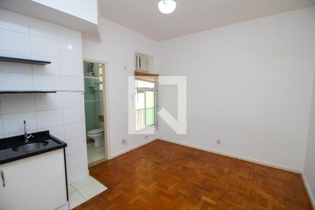 Quarto de kitnet/studio para alugar com 1 quarto, 21m² em Flamengo, Rio de Janeiro