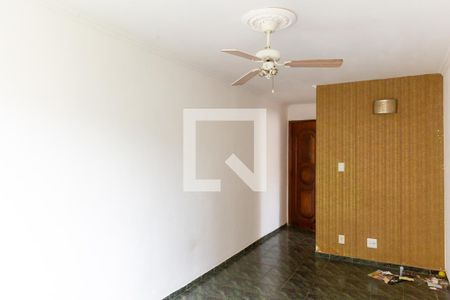 Sala de apartamento para alugar com 2 quartos, 49m² em Jardim Sulacap, Rio de Janeiro