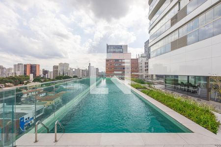 Studio à venda com 39m², 1 quarto e 1 vagaPiscina