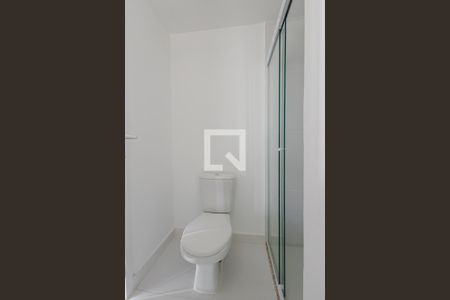 Banheiro de kitnet/studio à venda com 1 quarto, 39m² em Pinheiros, São Paulo