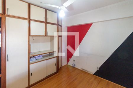 Apartamento à venda com 226m², 4 quartos e 3 vagasEscritório