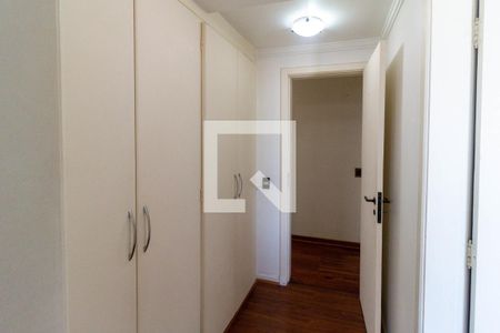 Apartamento à venda com 226m², 4 quartos e 3 vagasQuarto 2