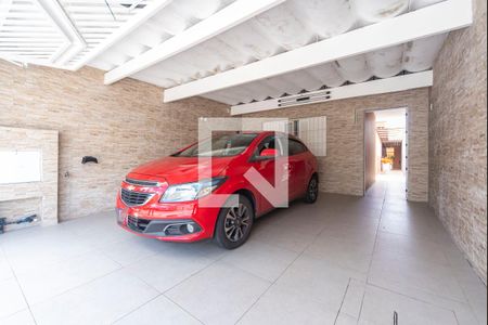 Casa à venda com 200m², 2 quartos e 2 vagas Casa à venda com 200m², 2 quartos e 2 vagasGaragem