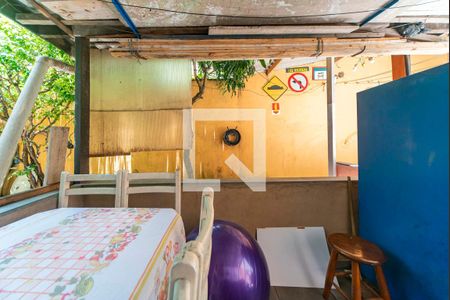 Casa à venda com 200m², 2 quartos e 2 vagas Casa à venda com 200m², 2 quartos e 2 vagasÁrea Gourmet